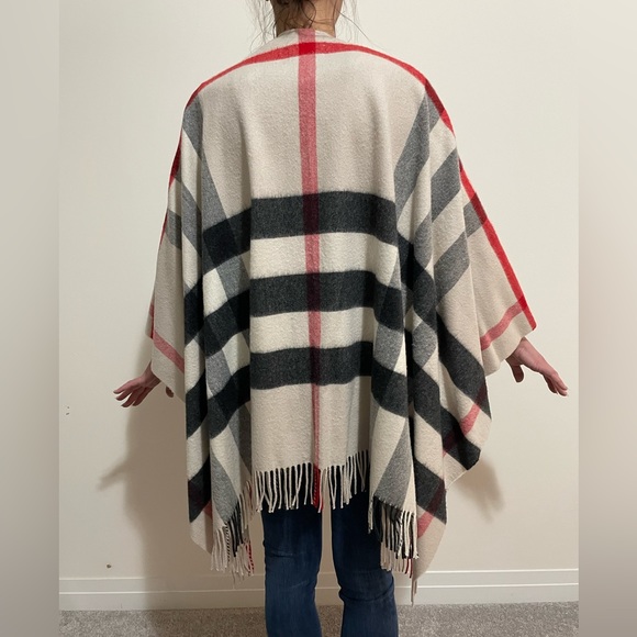 Burberry London Cashmere Shawl-Retail $2400-New - Picture 2 of 6